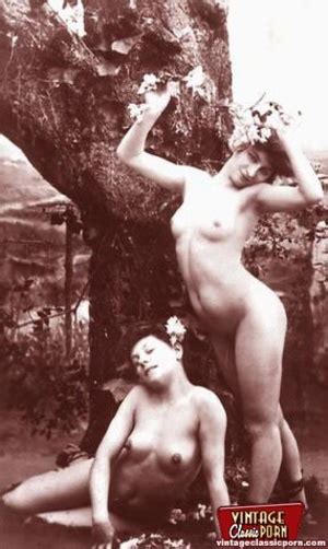Xxx Hairy Twenties Wifes Showing Their Natural Nude Bod Xxx Dessert