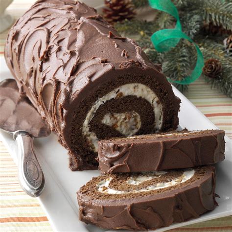 Top with creamy chocolate buttercream and chocolate chips for 3x the flavor! Chocolate Cake Roll with Praline Filling Recipe | Taste of Home