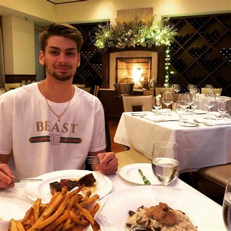 Please subscribe to this channel and don't forget to drop a like on this vi. The food was amazing 👏🏻 #NewYork | Chandler, Dream guy ...