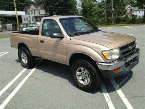 Find Used 2000 Toyota Tacoma Pre Runner Standard Cab Pickup 2 Door 27l