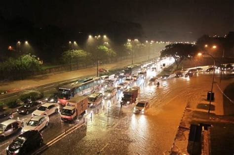 Important rules for using 1971 kuala lumpur floods forum • no offensive words are allowed in this forum. KL at a standstill after downpour causes flash floods