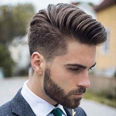 All of this while you respect extremely rigorous grooming and styling code that's been passed on in the company world for decades. 7 Long & Sexy Comb Over Hairstyles for Men - Cool Men's Hair 2019 - New Haircut Style