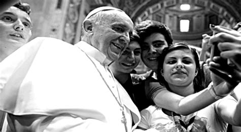 Pope Francis Joins Instagram Acquires A Million Followers In 12 Hours