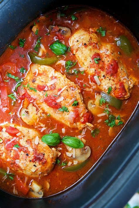 If you enjoy your bbq sweet with a little spice, this will be your new favorite, too. Slow Cooker Chicken Cacciatore Recipe - The Suburban Soapbox