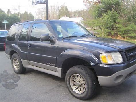 Sell Used 2001 Ford Explorer Utility 6cyl 2 Door Awd In North Dartmouth