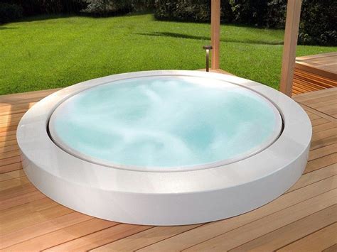 Minipool Is The First Overflowing Rim Hot Tub In Both A Free Standing And Built In Version A Very