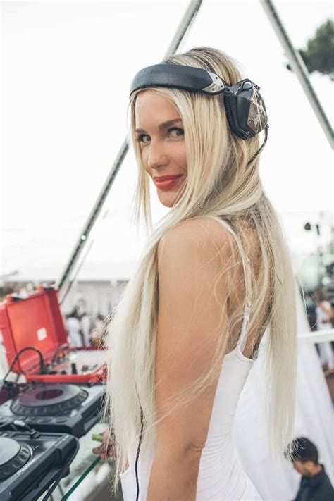 The Top 10 World S Sexiest Female Djs Of 2015