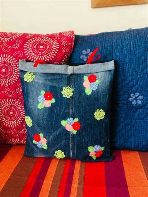 Pin By Neha Shetye On Indian Style Home Decor Throw Pillows Pillows