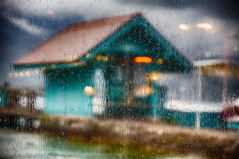 Rain House Pictures Download Free Images On Unsplash