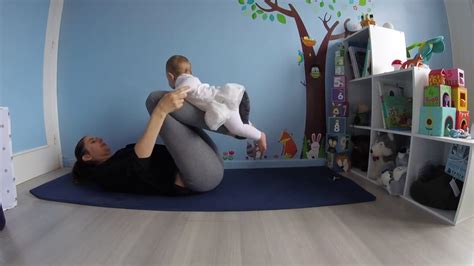 Gym maman bébé travailler les cuisses avec l avion YouTube