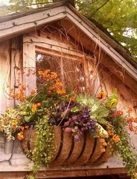 85 Unique Cheap And Easy Fall Window Boxes Ideas Fall Window Boxes