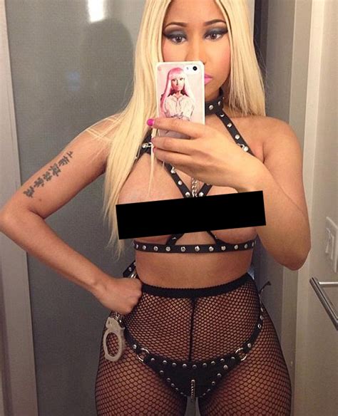 Nicki Minaj Topless Naked Selfie Unseen
