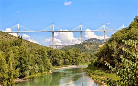 5 Five 5 Millau Viaduct Millau France