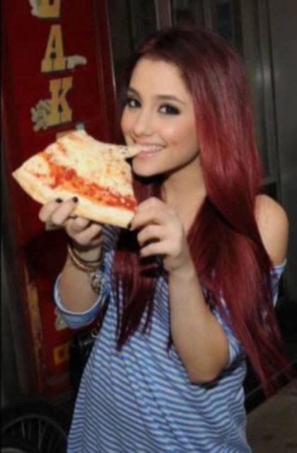 Ariana Grande Eating Pizza