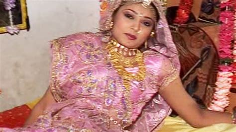 Suti Chhe Supersexy Rajasthani Hot Girl Dance Video Song 2014 Charad Marad Ki Mojari Youtube