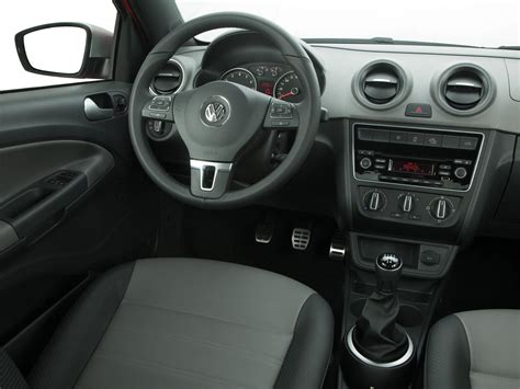 Temos cores metálicas neste modelo. VW Saveiro Cross Looks Interesting - Drive Safe and Fast