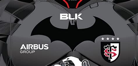 Les couleurs emblématiques du club sont le. Batman sur le maillot d'un club du TOP 14