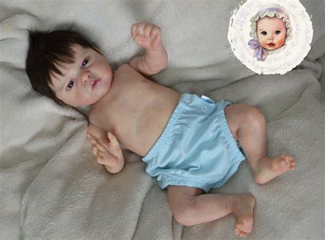 bebê reborn menino inteiro de silicone realista cabelo implantado fio a fio recém nascido molde