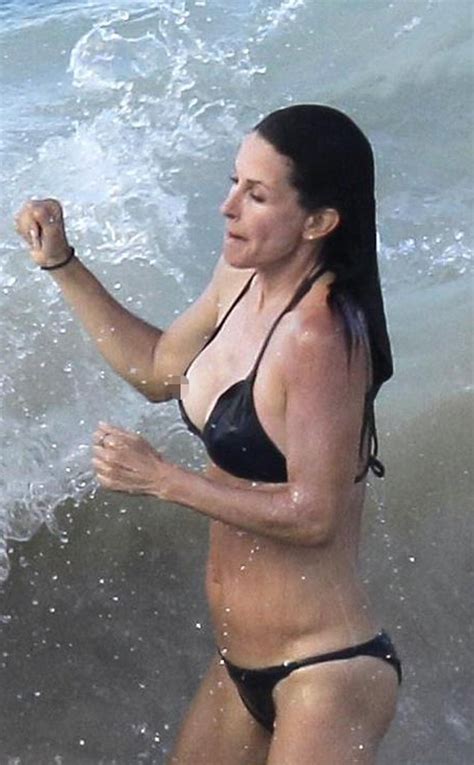 Courteney Cox From Guess The Celeb Bikini Wardrobe Malfunction E News Australia