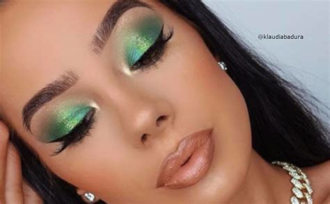 Tropical Emerald Green Makeup Looks To Brighten Up Your Summer Days