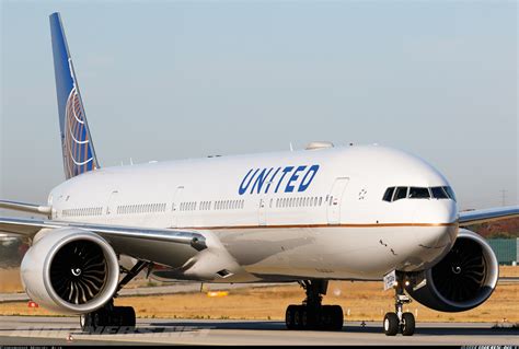 Boeing 777 300er United Airlines Aviation Photo 5214505