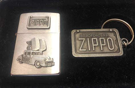 1998 50th Anniversary Zippo Car In Tin W Keychain — Collectors Flame