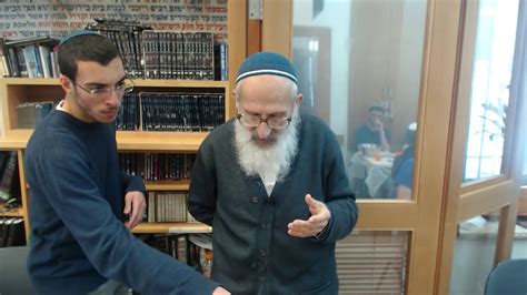 נולדה בשנת 62 בקיבוץ דגניה א'. ‫ערכם של חזרות - הרב שלמה אבינר‬‎ - YouTube