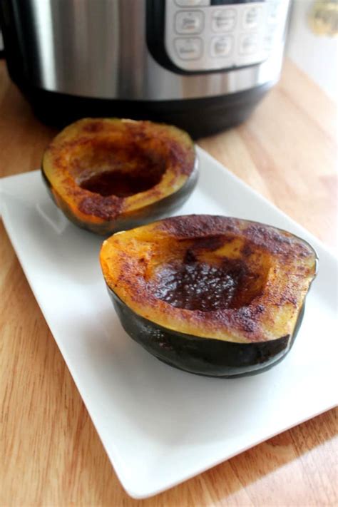 How do you bake acorn squash in microwave? How to cook Acorn Squash - Instant Pot, Oven, Slow Cooker ...