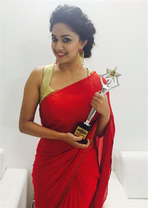 Keerthi Suresh Cute Red Saree At 9th Edison Awards Eepixer