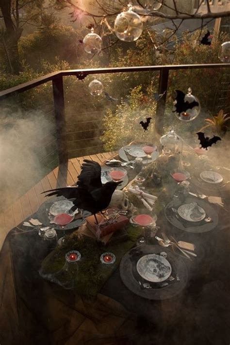 An outdoor halloween party can be even more exciting than an indoor one. Scary Halloween decorations - how to make a creepy décor ...