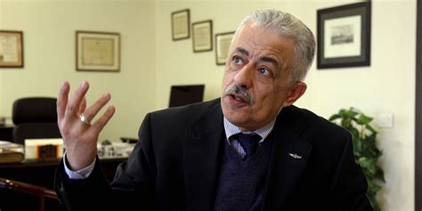 في إطار تطوير منظومة التنمية المهنية بالأكاديمية المهنية للمعلمين ، بناءً على تعليمات معالي أ.د/ طارق شوقي وزير التربية والتعليم. وزارة التربية والتعليم تسابق الزمن لإنهاء مشاكل المعلمين ...