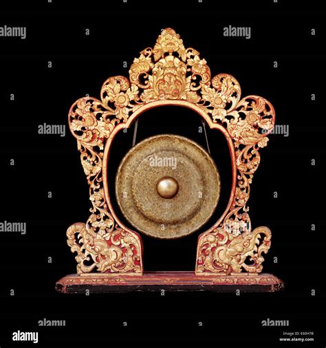 Gong Instrument Stock Photos And Gong Instrument Stock Images Alamy