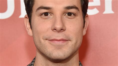 So Help Me Todds Skylar Astin Wants A Ghosts Crossover With Pitch