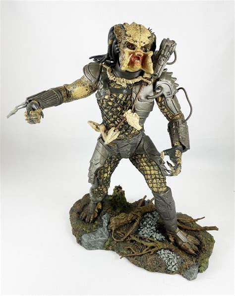 Predator Mcfarlane Toys 12 Inch Predator