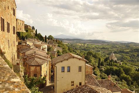 The Essence Of Tuscany Chianti Classico Montalcino And Montepulciano