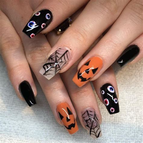 Spooky Halloween Nail Art Ideas Halloween Nails Major Mag Halloween Nails Easy