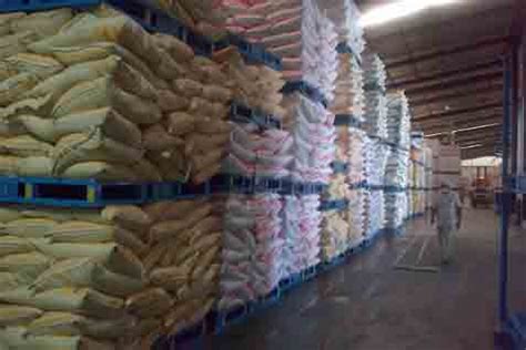 Beli tepung gandum online berkualitas dengan harga murah terbaru 2021 di tokopedia! Harga Gandum Bakal Naik, Pabrikan Tepung Terigu Cemas ...
