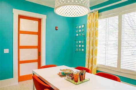 How do you know if the ideal shade of ahead, andrea magno, a benjamin moore color and design expert, answers all your burning paint. The wall color of this turquoise + orange room is ...