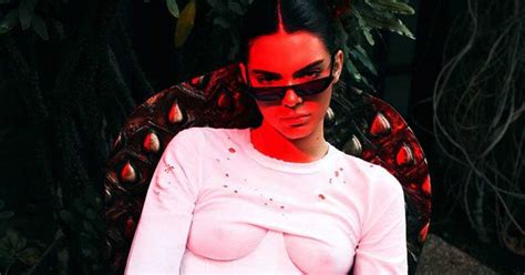 Braless Kendall Jenner Shows Off Serious Underboob While Modelling Her