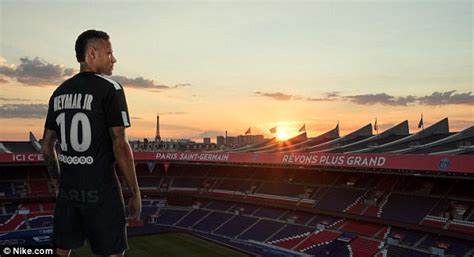 Cas confirmés, mortalité, guérisons, toutes les statistiques Neymar unveil PSG new third kit on top of Parc Des Princes ...