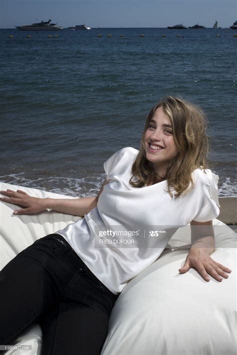 News Photo French Actress Adele Haenel Poses During A Photo Blonde