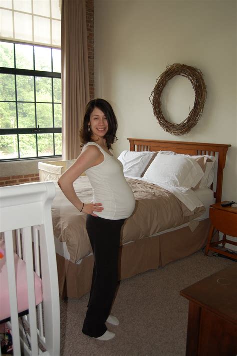 Small Belly At 36 Weeks Pregnant Pregnantbelly