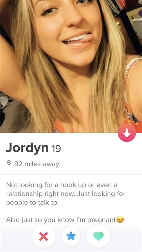 30 Tinder Profiles That Are Just Shameless Wow Gallery Ebaums World