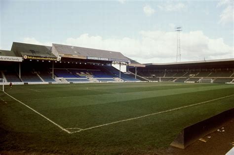 In Pictures 11 Iconic British Football Stadiums Of Yesteryear And