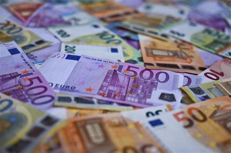 En France 6 3 milliards d euros oubliés sur des comptes bancaires