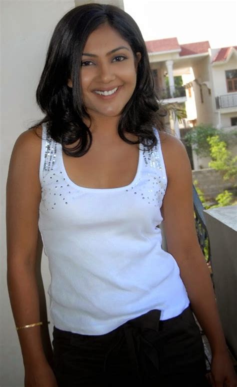 Kamalinee Mukherjee S Hot And Cute Photoshoot ~ Ss Music