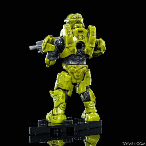 Sdcc 2020 Mega Halo Master Chief Evolution Mini Figure Box Set In