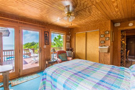 All 15 songs featured in outer banks season 2 episode 1: Carol's Soundfront Castle 7201 | Salvo Vacation Rentals ...