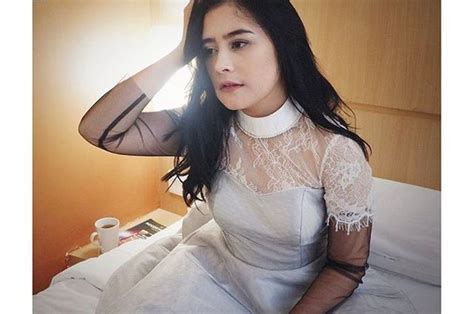 Bisa Melihat Hantu Prilly Latuconsina Menolak Untuk Menutup Mata