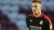 Luke Woolfenden: Ipswich defender extends deal until 2022 - BBC Sport